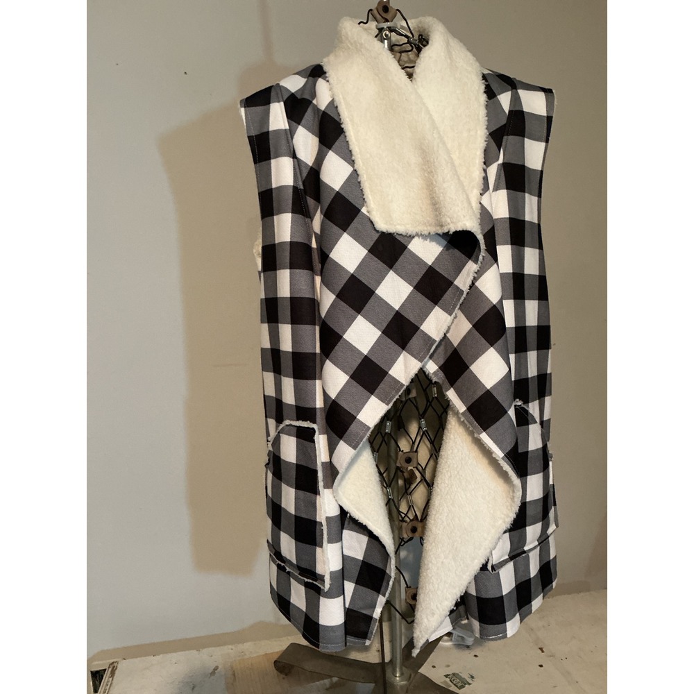 Jen & Co Womens XL Buffalo Plaid Vest Black White Faux Shearling Open Front